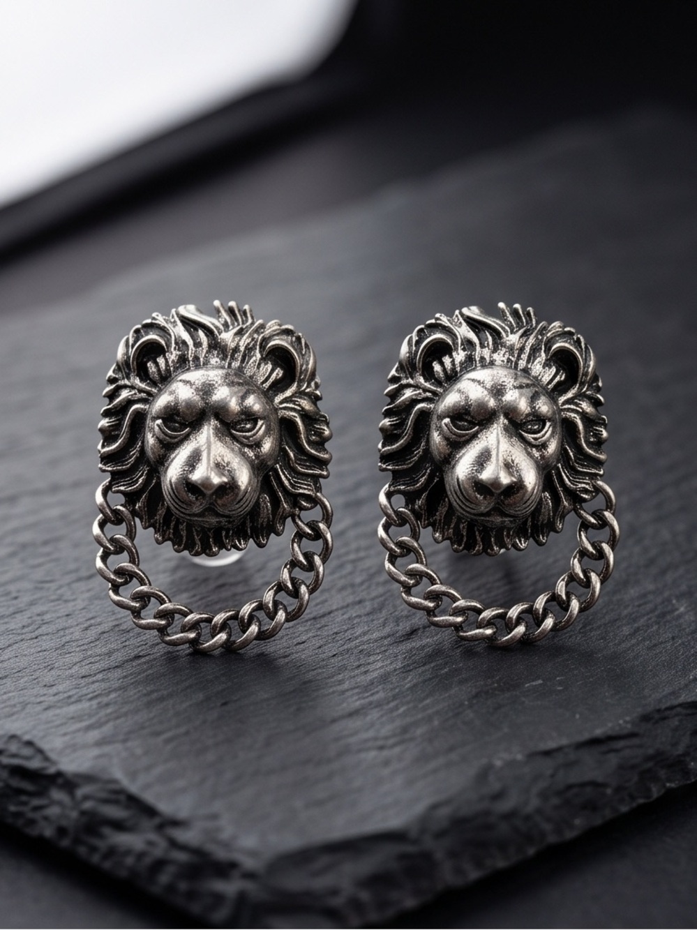 Vintage Door Knocker Style Silver Tone Lion
Head Chain Pierced Earrings